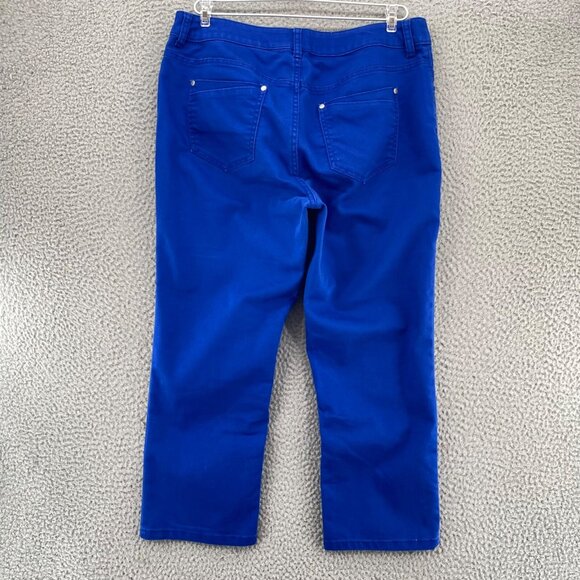 Chicos Jeans Womens 1.5 US 10 Blue Platinum Denim Ultimate Fit Stretch Capris* - Picture 3 of 11